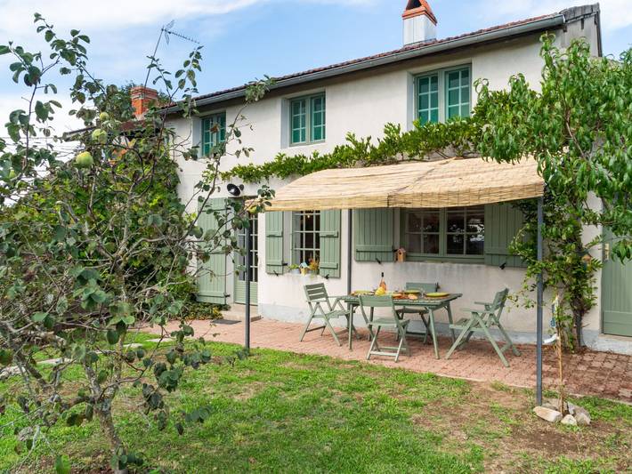 Maison de vacances pour 4 personnes, avec Terrasse et Jardin en Bourgogne