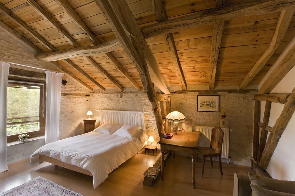 Grand Gîte de Charme dans le Lot - Jacuzzi, Piscine & Truffes - 14 pers. in Lalbenque, Quercy