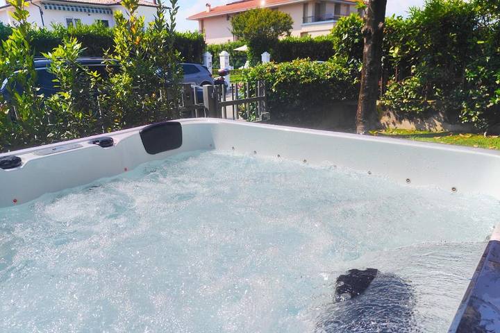 Villa pour 6 personnes, avec jacuzzi et jardin à Sirmione - 4