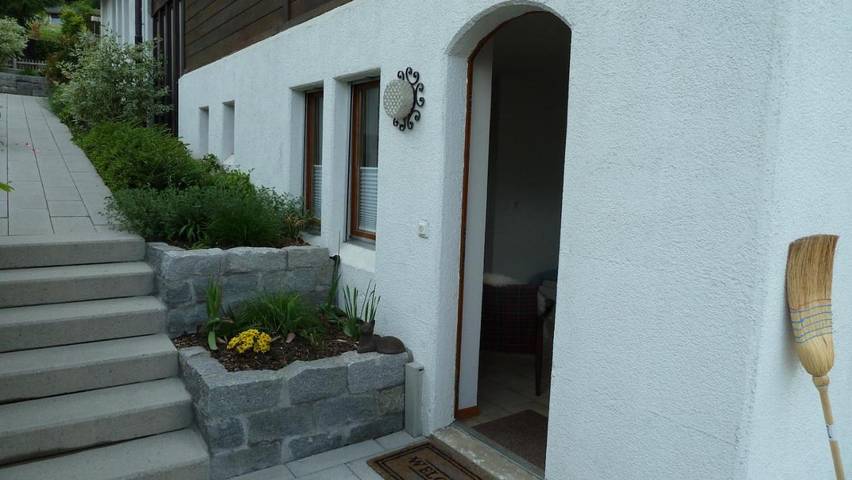 Gîte pour 2 personnes, avec vue ainsi que jardin et terrasse, animaux acceptés dans Brigue