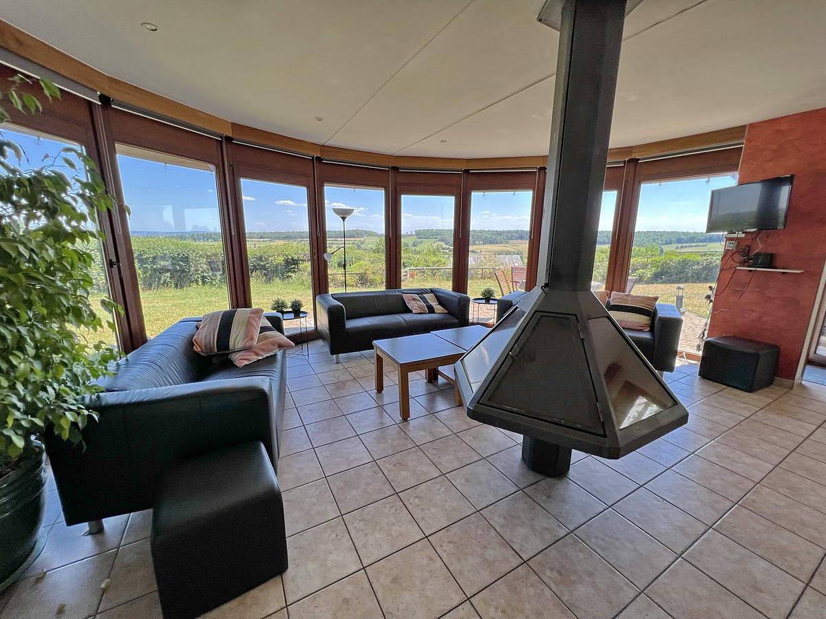 11 persoons villa met zwembad en sauna in hartje Ardennen. in Somme-Leuze, Regio Namur