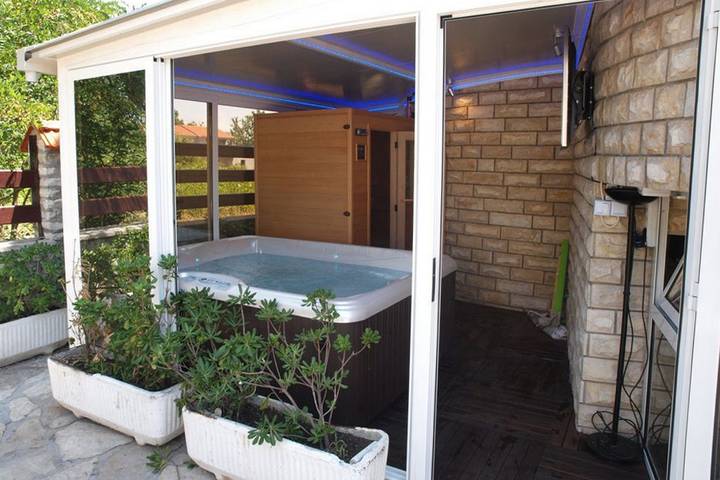 Vakantiewoning, met Sauna in Nin