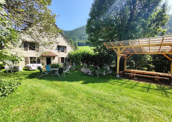 Gîte pour 12 personnes, avec Terrasse et Jardin dans Autrans-Méaudre-en-Vercors