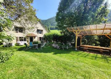 Gîte pour 12 personnes, avec terrasse et jardin dans Autrans-Méaudre-en-Vercors