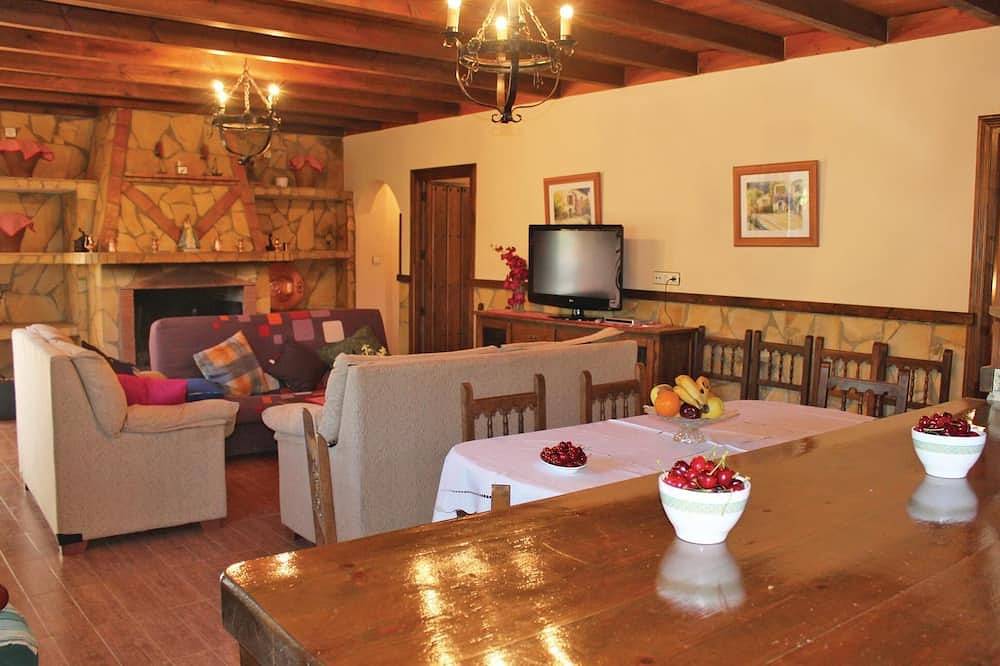 Beautiful home in Montefrio in Montefrío, Granada Province