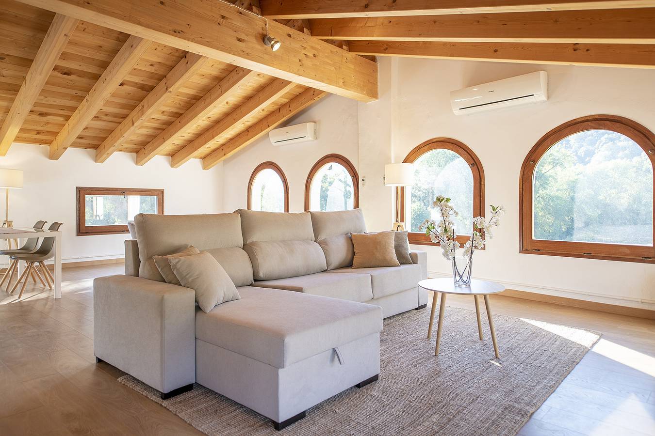 Ferienhaus 'L'Altell' mit Bergblick, Wlan und Klimaanlage in Montagut i Oix, Garrotxa