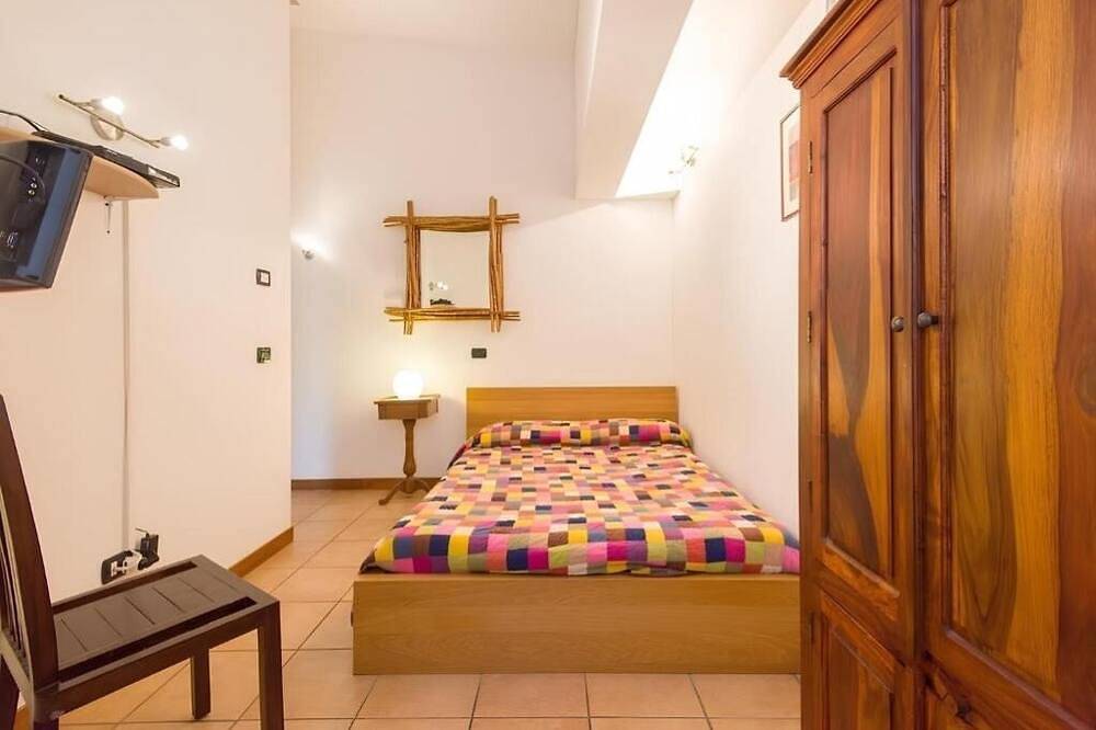 Agriturismo Prisma: Double Room with Private Bathroom in Gemeinde Galbiate, Brianza