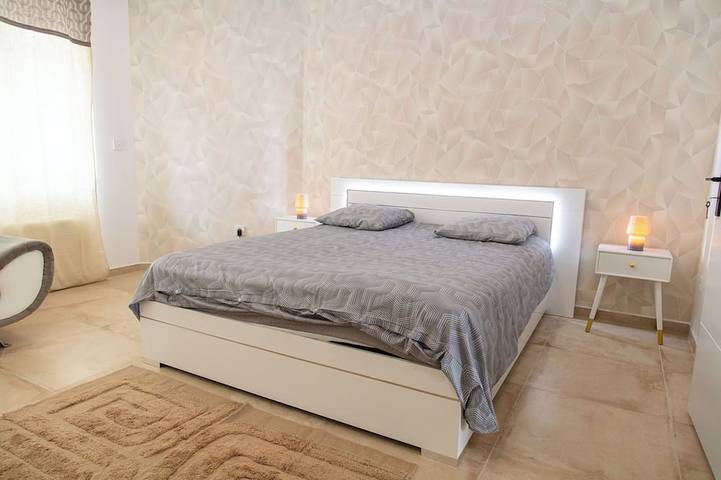 Cozy House between City and Beach Private Garden in Dunkerque, Côte des dunes de Flandres