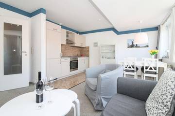 Ferienwohnung für 4 Personen, mit Balkon in Krummhörn