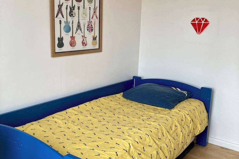 Entire apartment, Bel Appartement au Calme à Issy, à 10 min du Parc des Expositions in Issy-les-Moulineaux, Hauts-de-Seine
