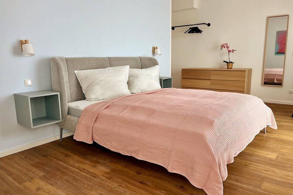 Appartement entier, Appartement-Salle de bain privée in Offenbach-sur-le-Main, Offenbach
