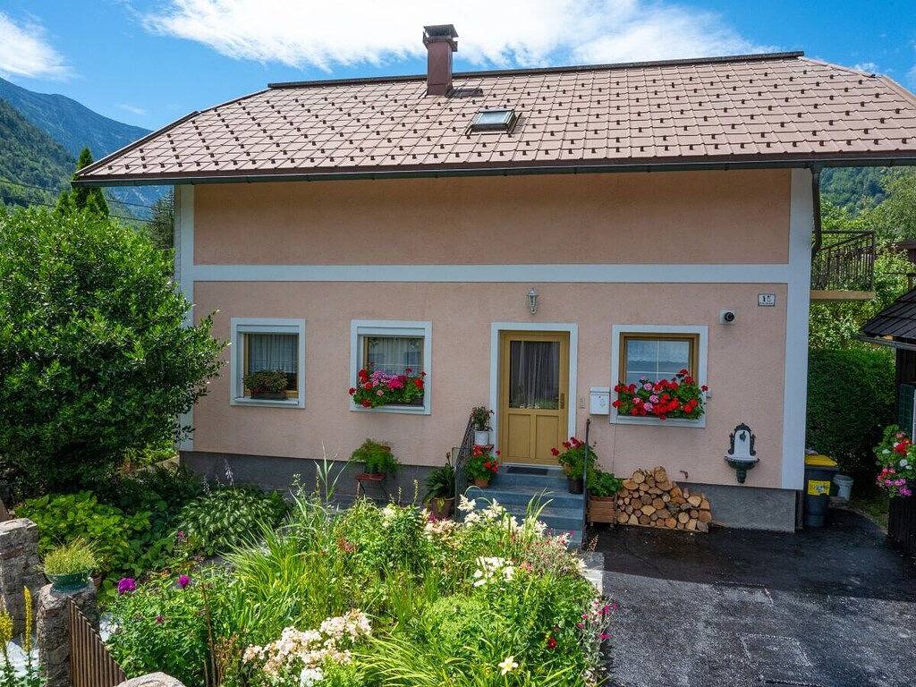 Ferienhaus in Ebensee mit Schwimmbecken in Salzkammergut-Berge, Ebensee