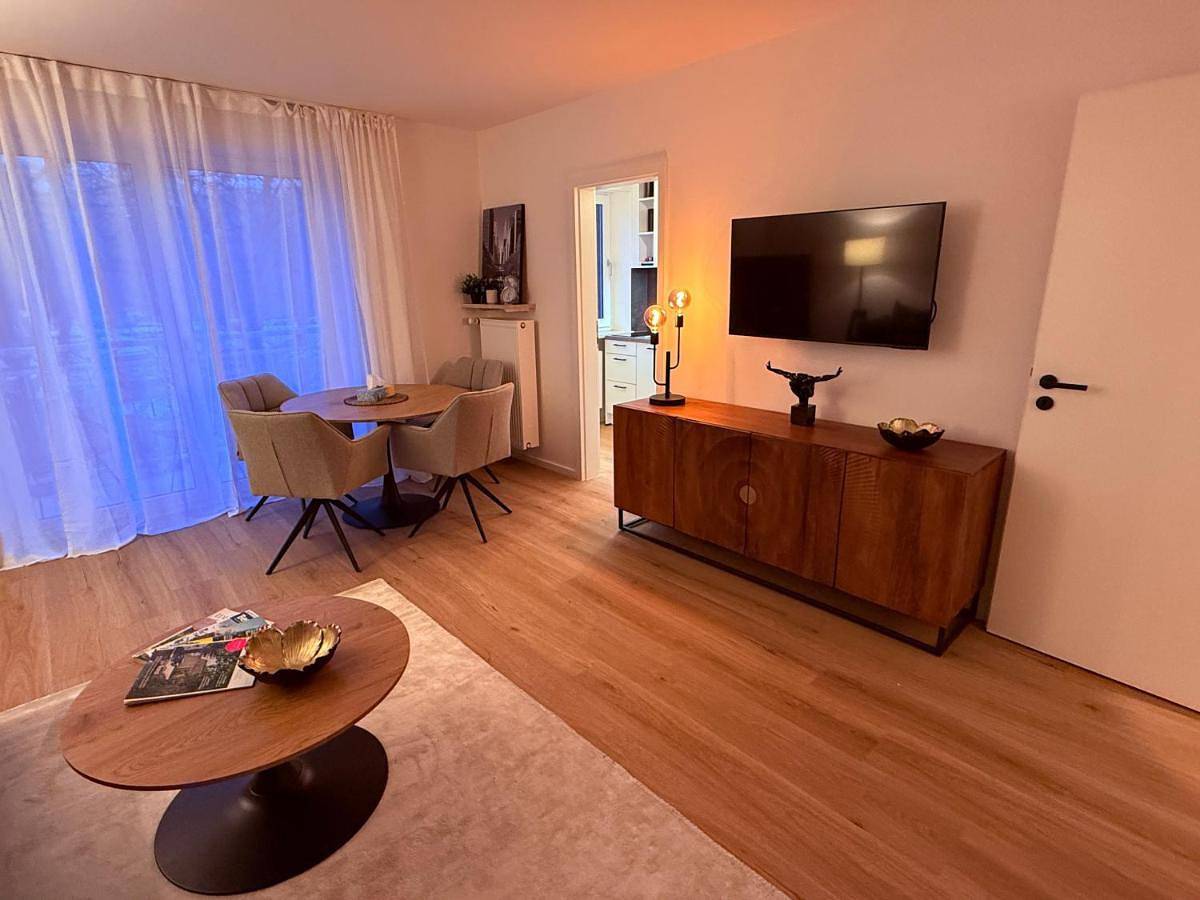 Ganze Wohnung, One-Bedroom Apartment with Balcony in München Giesing, München
