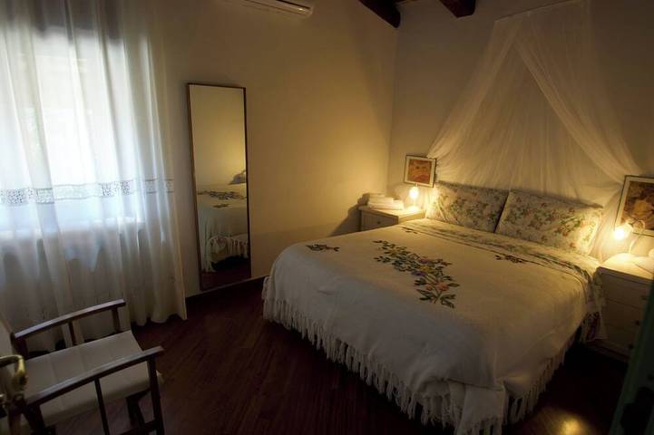 Splendida villa indipendente con giardino e piscina - 90minuti da Roma in Città Sant'Angelo, Città Sant'Angelo e dintorni