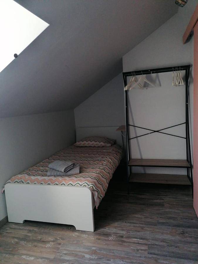 Location de vacances pour 3 personnes, avec vue et jardin dans Sassay - 3