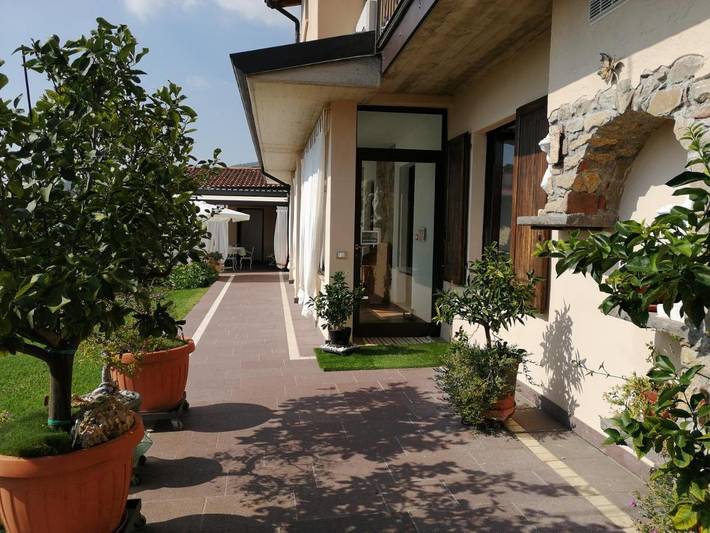 Casa vacanza per 4 persone, con giardino e panorama in Gavardo