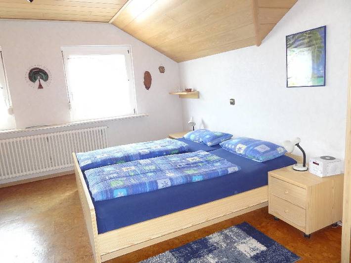 Ganze Ferienwohnung, Maria Allgaier - Mittelzimmer mit Dusche und Etagen-Wc in Hofstetten, Mittlerer Schwarzwald