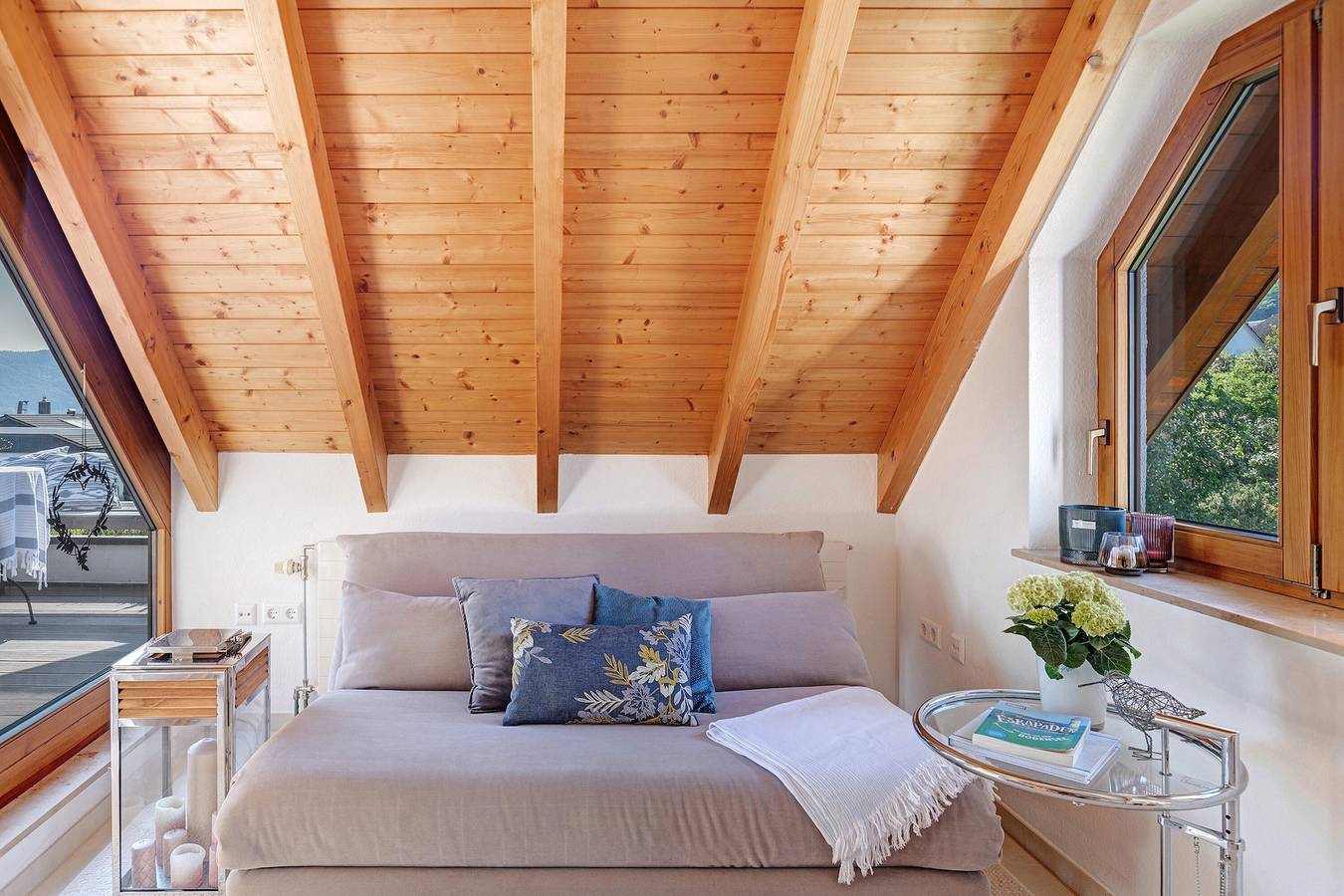 Entire apartment, Apartment 'Über Den Dächern Von Bodman' with Lake View, Balcony and Wi-Fi in Bodman-Ludwigshafen, Obersee (Bodensee)