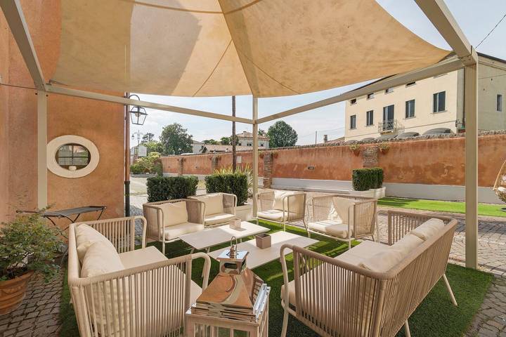Camera 'Villa Goetzen - Matrimoniale' con Wi-Fi e aria condizionata in Dolo, Provincia di Venezia