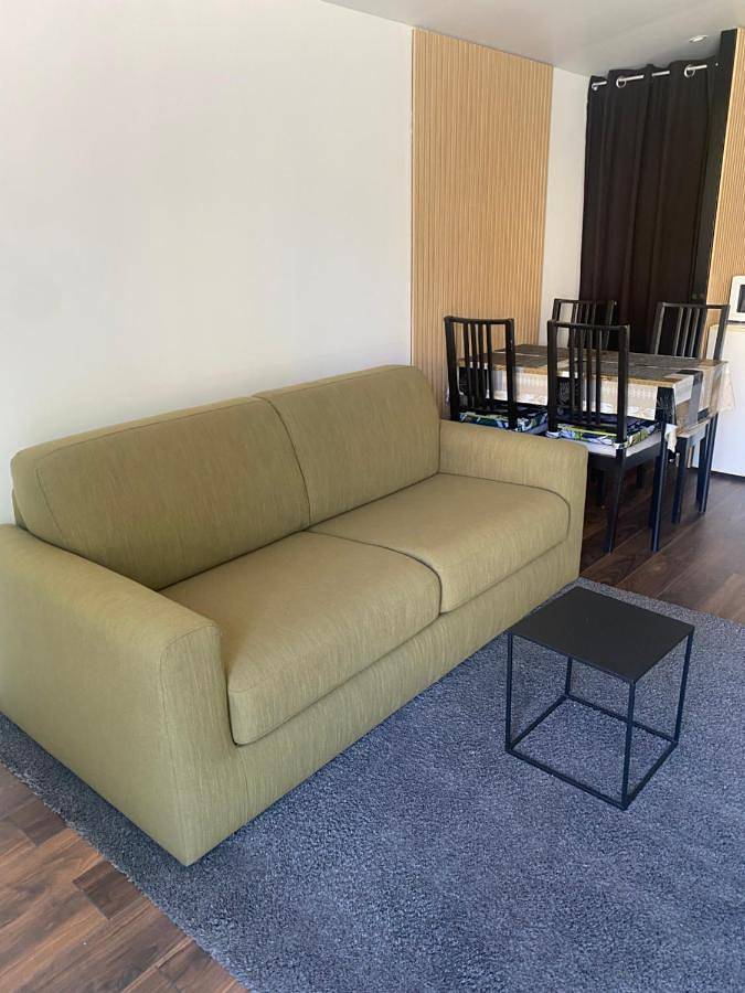 Appartement entier, Logement moderne, dans mon jardin, près de Paris et stade de France avec place de stationnement in Sannois, Val-d'Oise