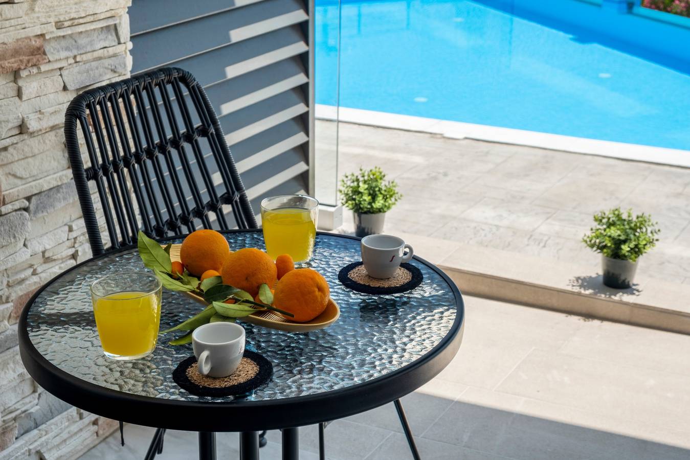 Entire studio, Studio Apartment 'Oceanida Penelope Lyxury Suite' with Sea View, Wi-Fi and Air Conditioning in Nikiana, Alexandros