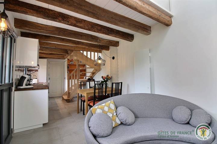 Gîte pour 3 personnes, avec Terrasse ainsi que Jardin et Vue à Binic - 3
