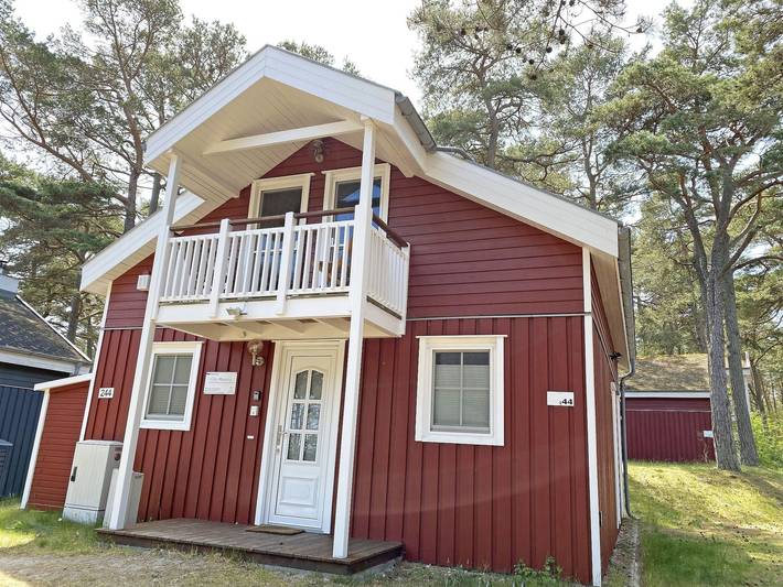 Ferienpark für 7 Personen, mit Terrasse und Whirlpool sowie Sauna, mit Haustier auf Rügen - 2