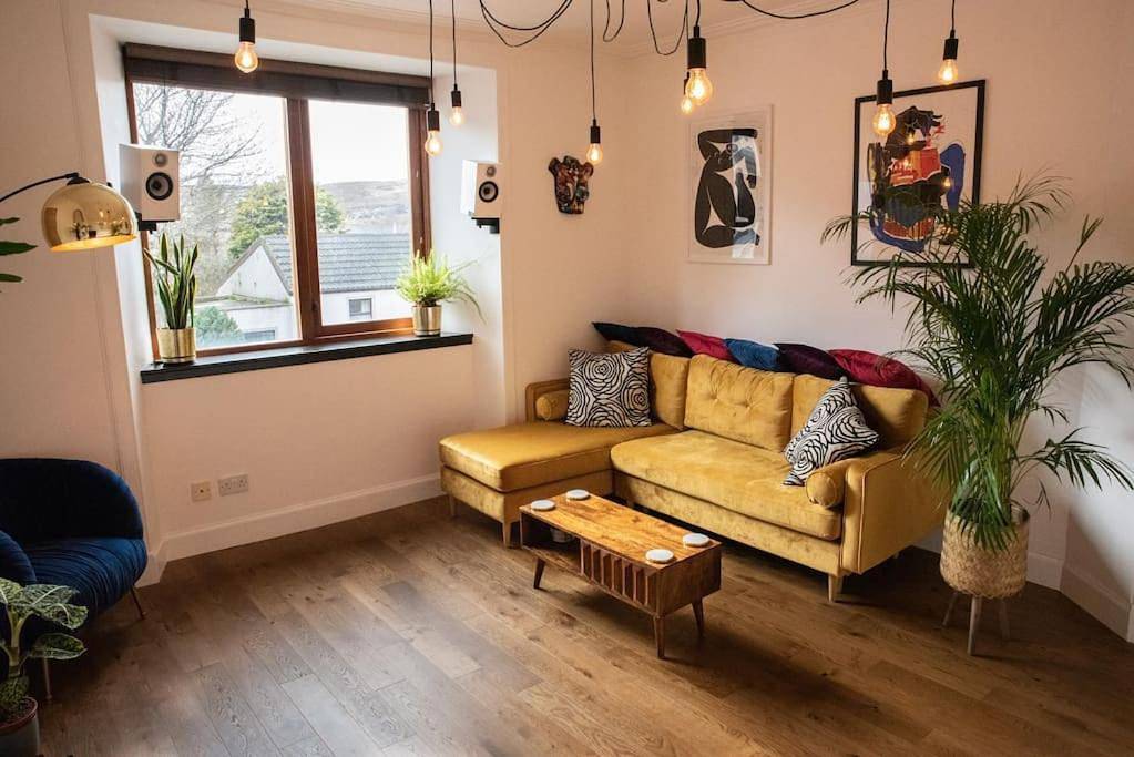 Entire apartment, Three-Bedroom Apartment in Shetland Islands