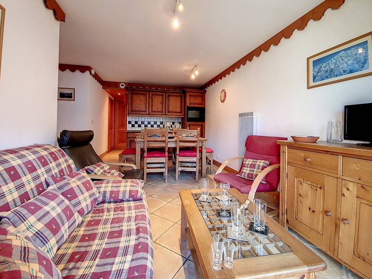 Apartamento entero, Apartamento luminoso de 3 piezas cerca de pistas, balcón, 6 personas in Les Menuires, Saint-Martin-de-Belleville