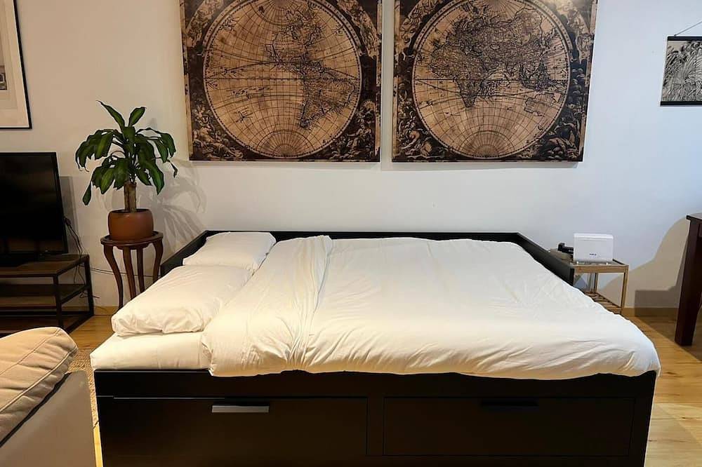 Entire apartment, Bcn 2: ¡Exclusivos y cerca del Camp Nou! in Hospitalet de Llobregat, l'Hospitalet de Llobregat