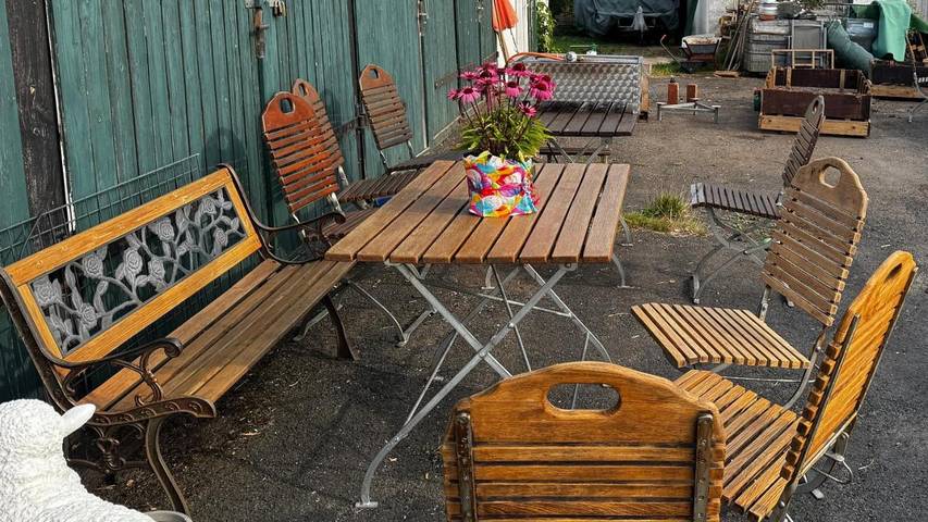 Ferienwohnung für 2 Personen, mit Terrasse und Garten sowie Ausblick in Much
