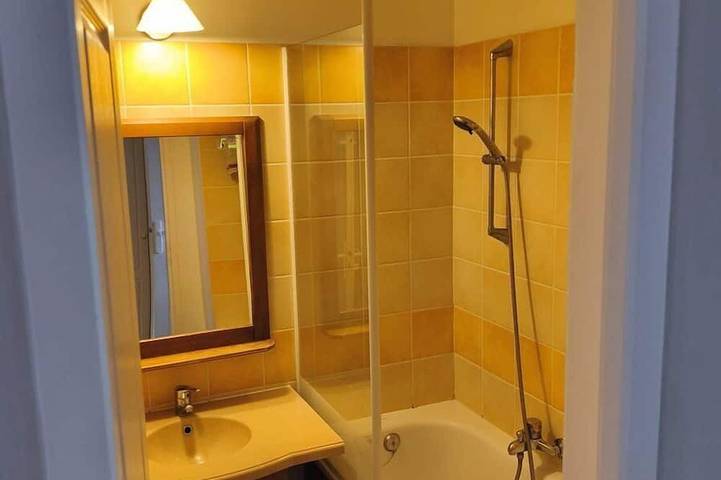 Apartamento entero, L’instant Montdesir, Sleeps 4, Pool & Lake in Monflanquin, Región de Villeneuve-sur-Lot