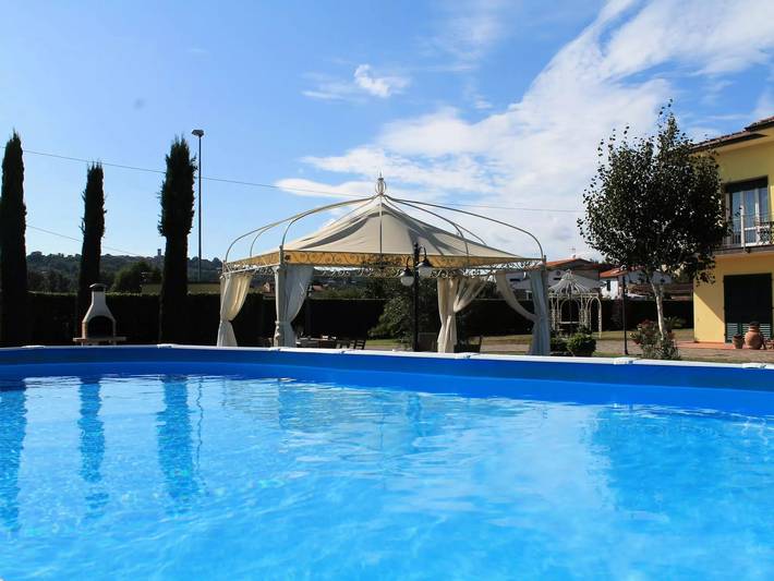 Gîte pour 6 personnes, avec piscine et jardin à Montecarlo (Toscane) - 2