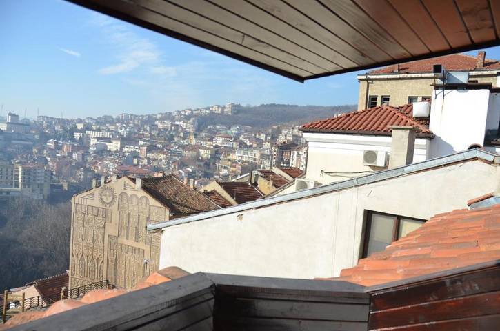 Gîte pour 2 personnes, avec Balcon ainsi que Terrasse et Vue dans Veliko Tarnovo - 3