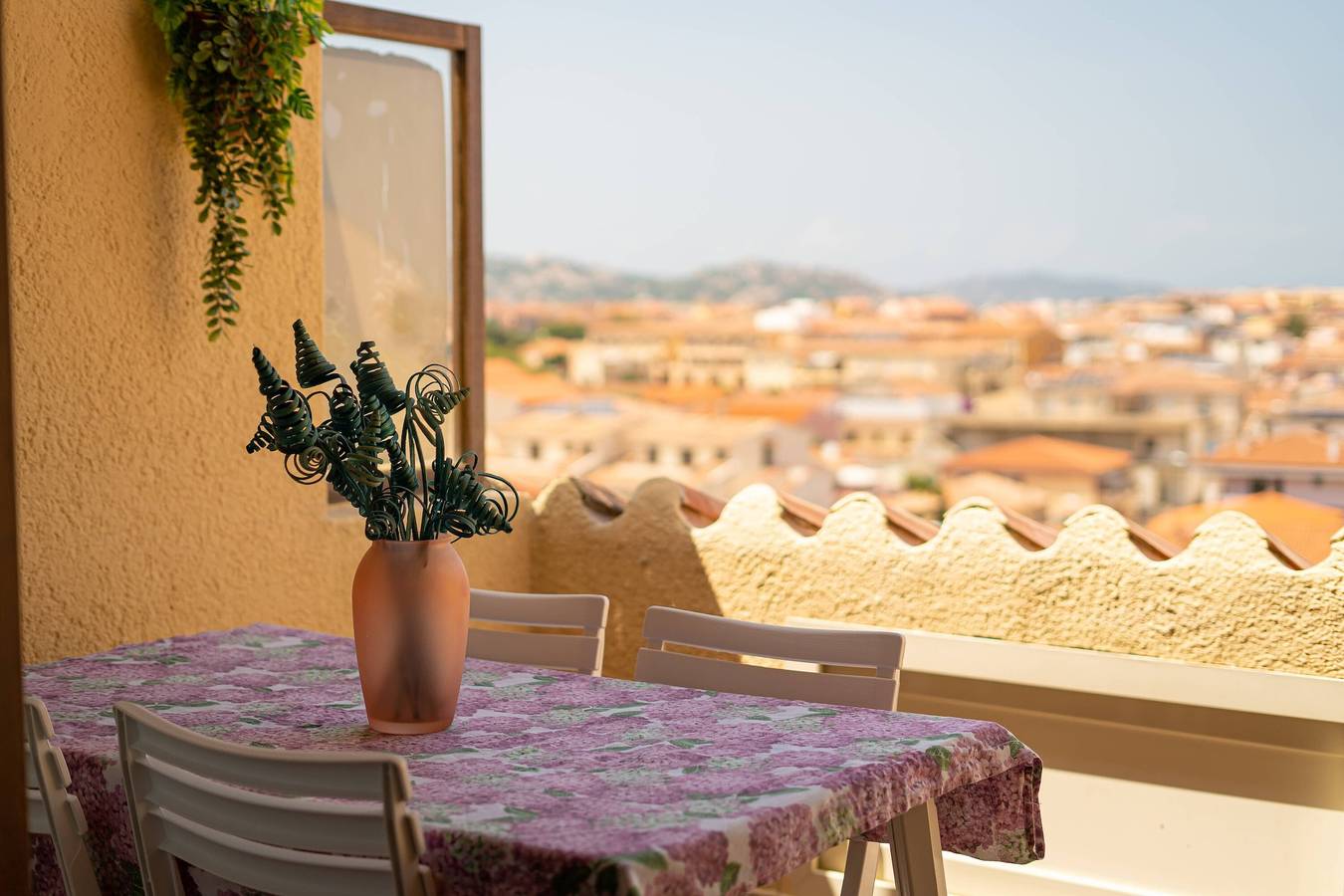 Entire apartment, Apartment 'L'incanto' with Sea View, Wi-Fi and Air Conditioning in Palau (town), Palau (Sardinia)