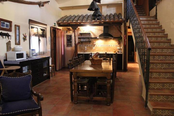 Casa rural para 10 personas, con piscina y terraza además de jacuzzi y sauna en Las Vegas (Madrid) - 2