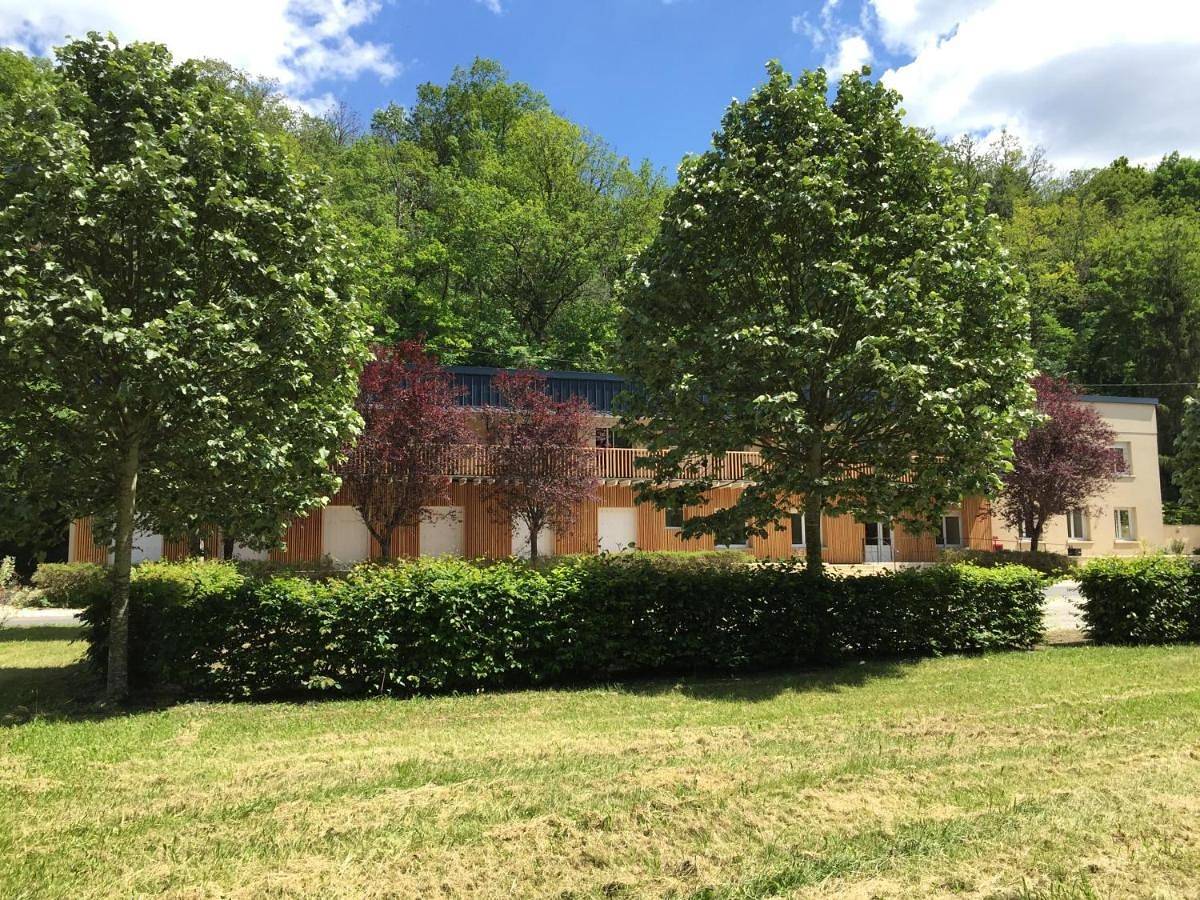Logis Hôtel Les Tilleuls in Bruère-Allichamps, Saint-Amand-Montrond