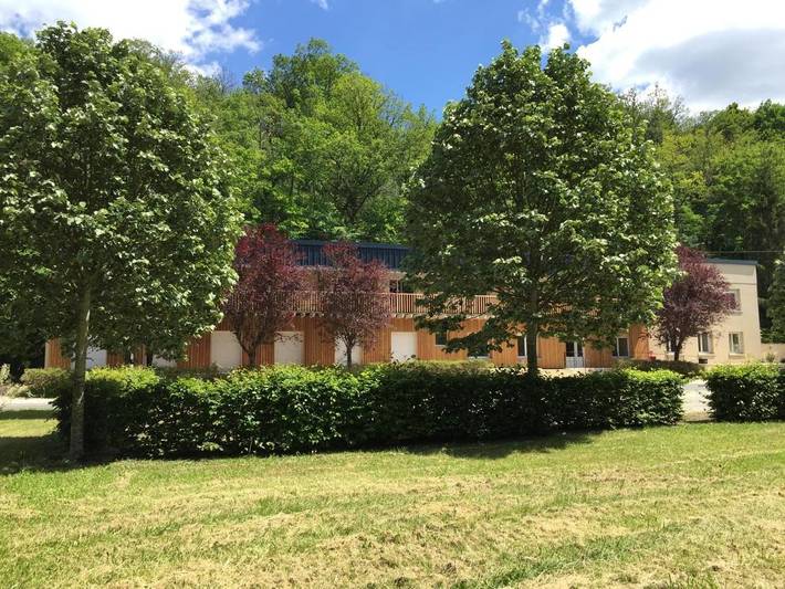 Hôtel pour 2 personnes, avec vue et balcon à Bruère-Allichamps