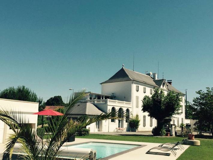 Maison d’hôte pour 3 personnes, avec jardin et terrasse ainsi que jacuzzi et sauna à Orleix