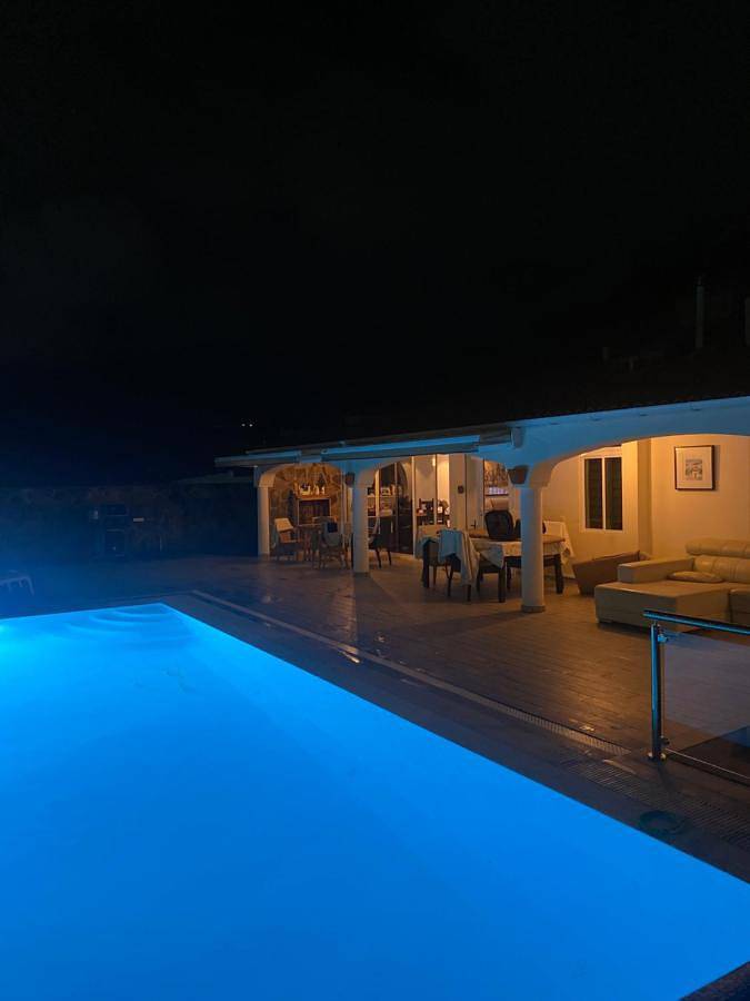 Ferienhaus für 8 Personen, mit Pool und Ausblick sowie Terrasse - 1