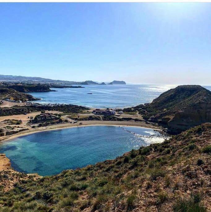Location de vacances pour 6 personnes, avec jardin ainsi que piscine et vue à Calabardina - 4