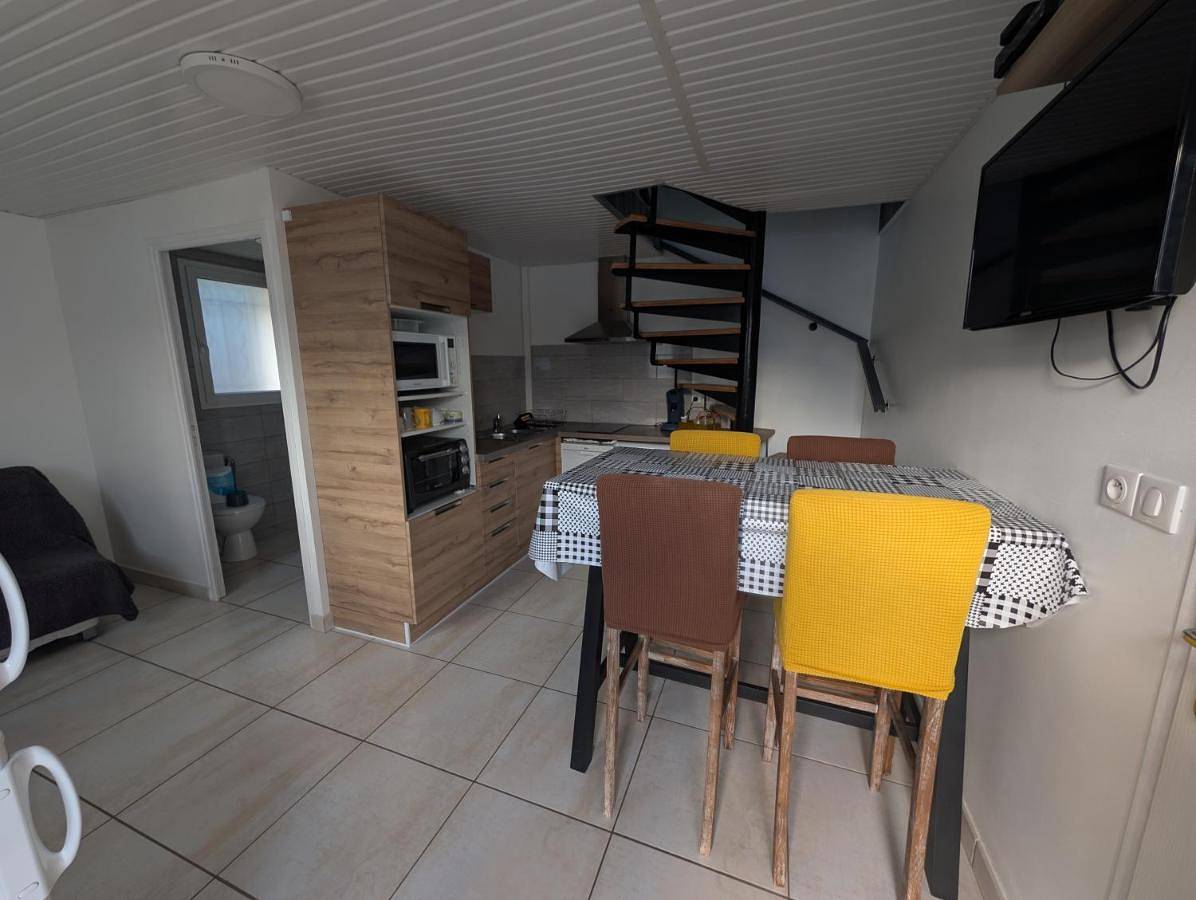 Appartement entier, Logement 1Chambre et 1 clic clac in Castets (Landes), Région de Dax
