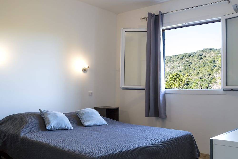 Villa ideale 6-8 persone, tranquilla, con piscina in Sotta, Sartène e dintorni