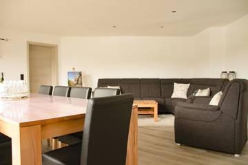 Ferienhaus für 12 Personen in Dahn, Landkreis Südwestpfalz, Bild 3