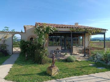 Chambre d’hôte pour 2 personnes, avec jacuzzi ainsi que piscine et jardin à Cléon-d'Andran