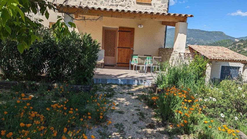 Gîte für 2 Personen, mit Garten und Pool, mit Haustier