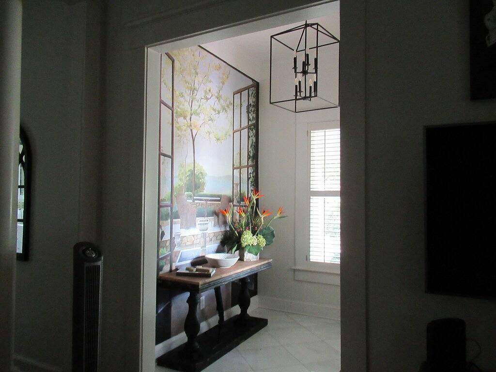 Delightful Victorian home located downtown just blocks from the River Walk! in San Angelo, Tom Green County