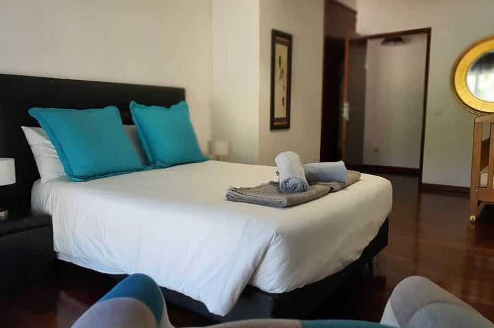 Ganze Wohnung, Apartment nahe dem Strand für Familien bis zu 6 Personen in Machico, Madeira