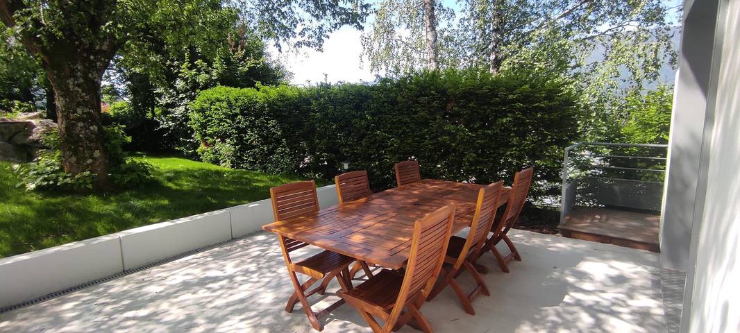 Location de vacances pour 6 personnes, avec Terrasse et Jardin à Voglans