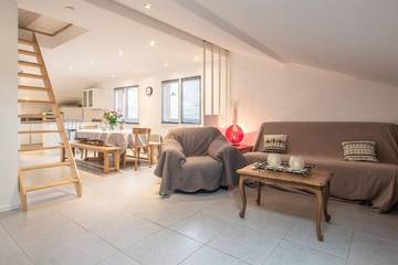 Gîte pour 4 personnes, avec jardin à Marthod